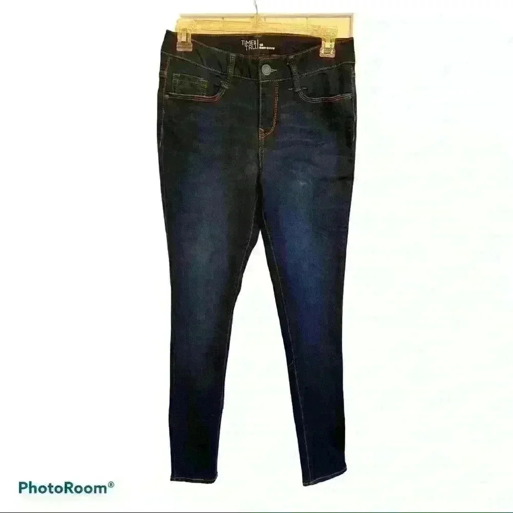 Super skinny stretch jeans.